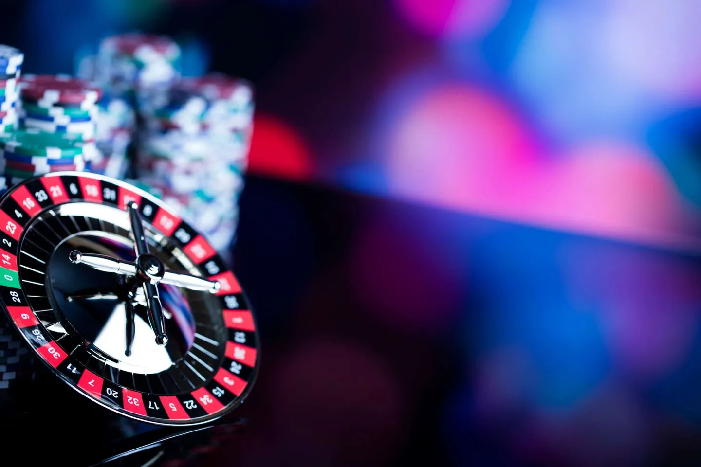 casino-roulette-wheel